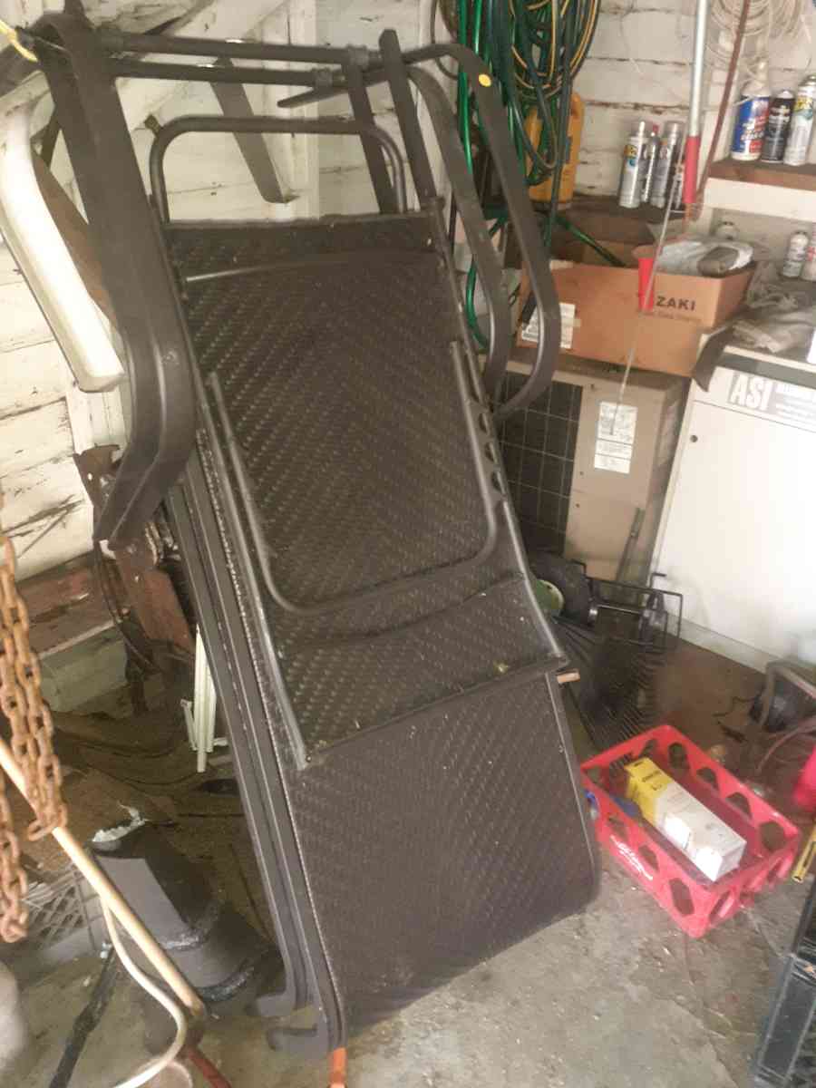 Lawn Chairs - Detroit, Michigan - FleaMarketBay