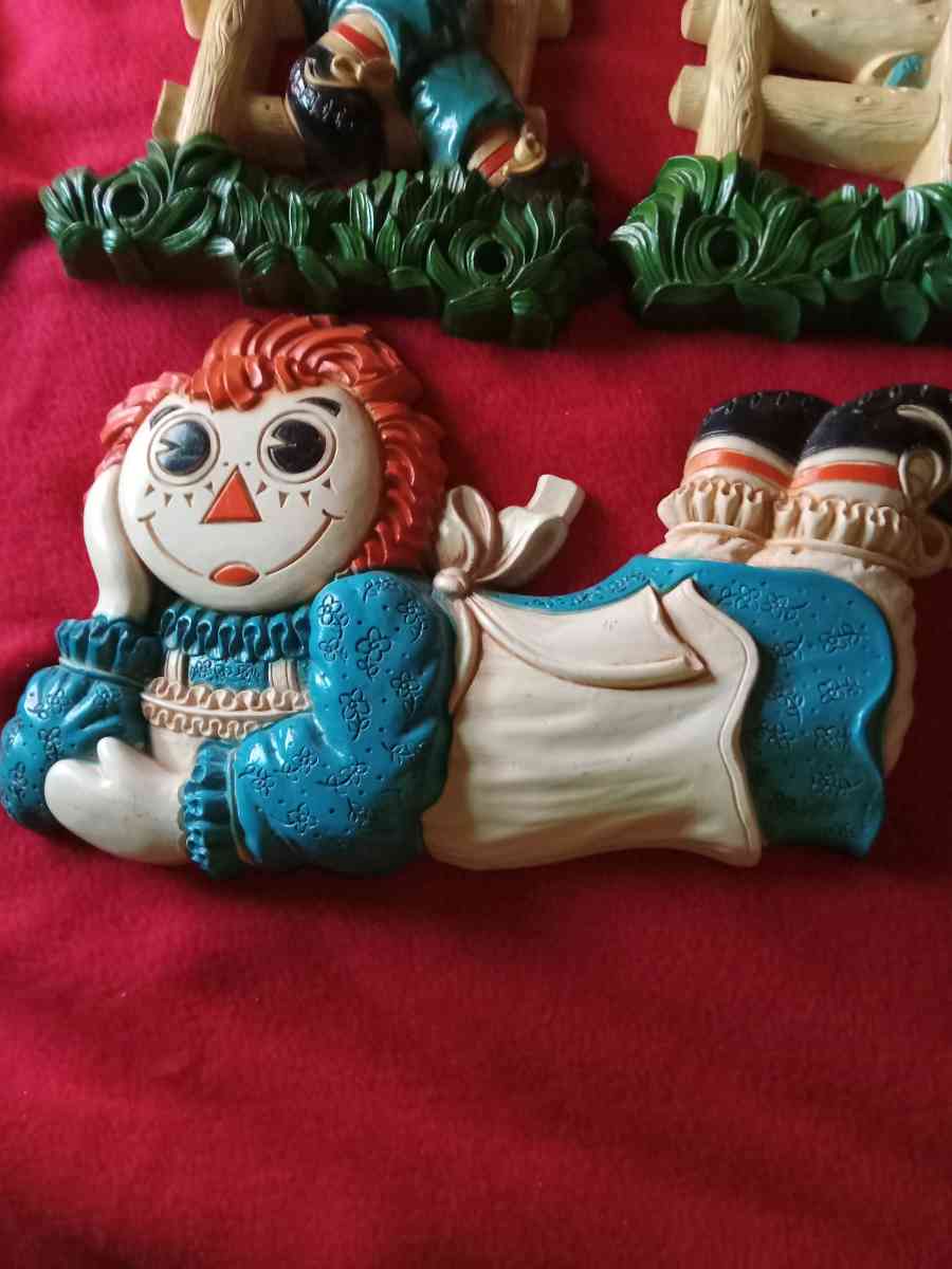 four 1977 raggedy Ann and raggedy Andy Bobby and merrill - New Albany, Indiana - FleaMarketBay