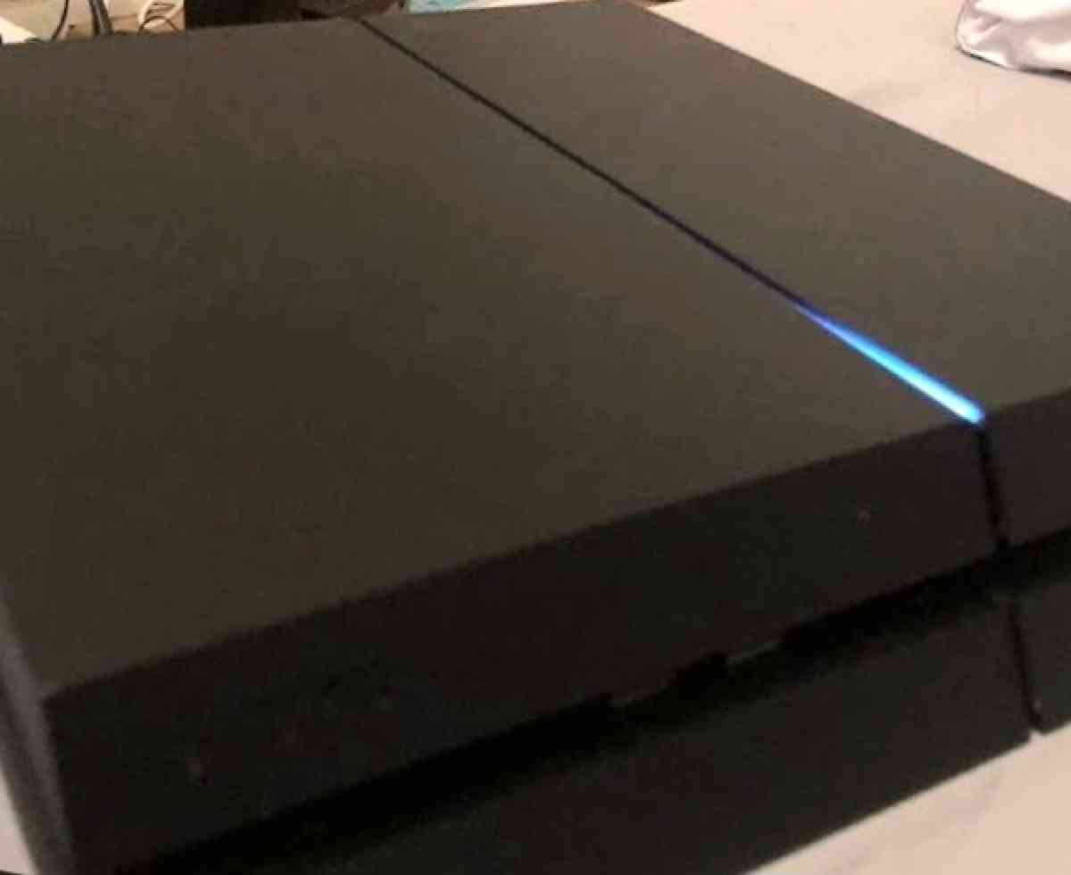Sony PS4 Slim 1 Terabyte - Lake City, Minnesota - FleaMarketBay