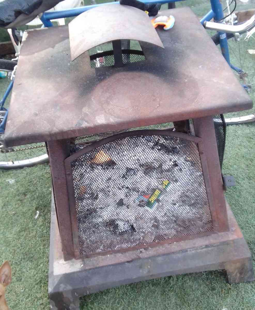 New Brand field wood burning fire pit - Las Vegas, Nevada