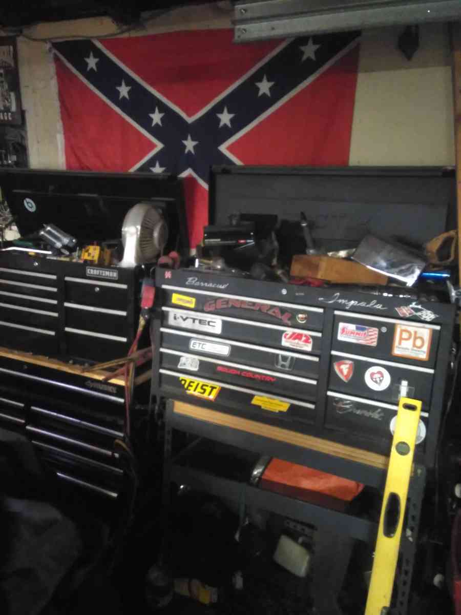 EVERYTHING MUST GO - Denver, Colorado - FleaMarketBay