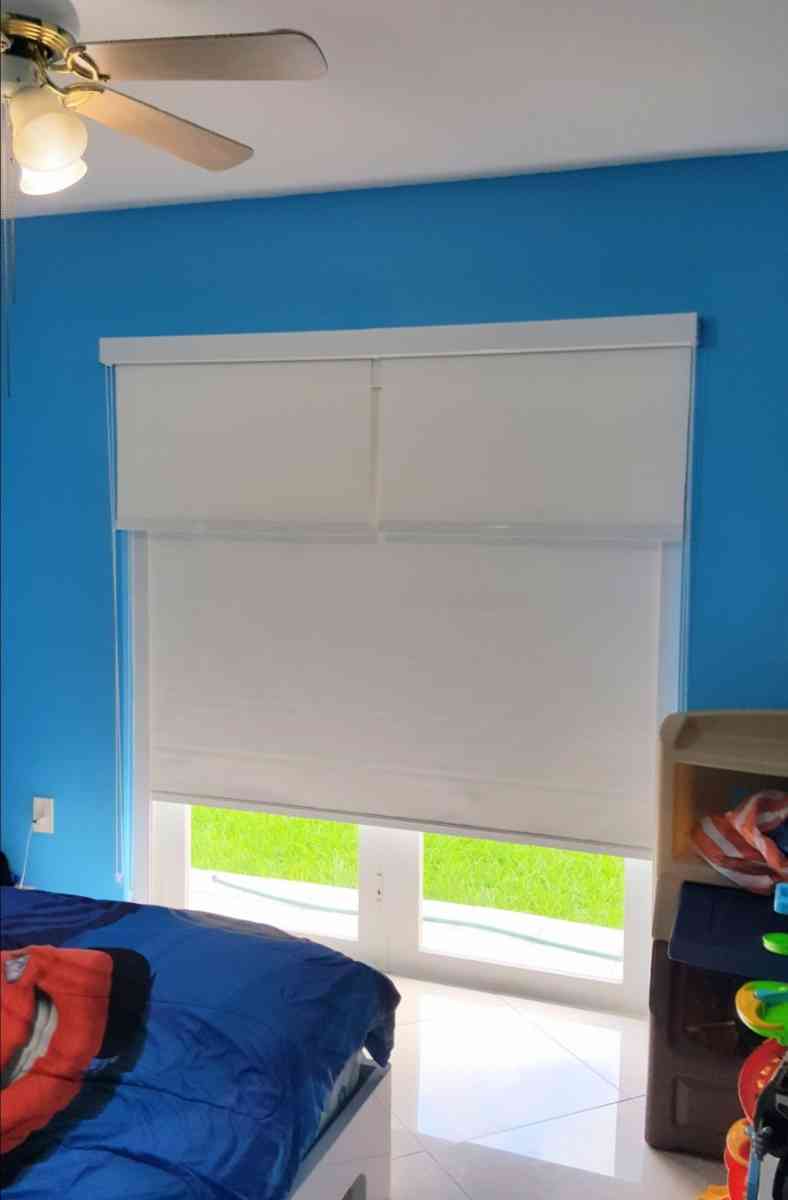 roller shades blackout o screen a la medida - Miami, Florida - FleaMarketBay