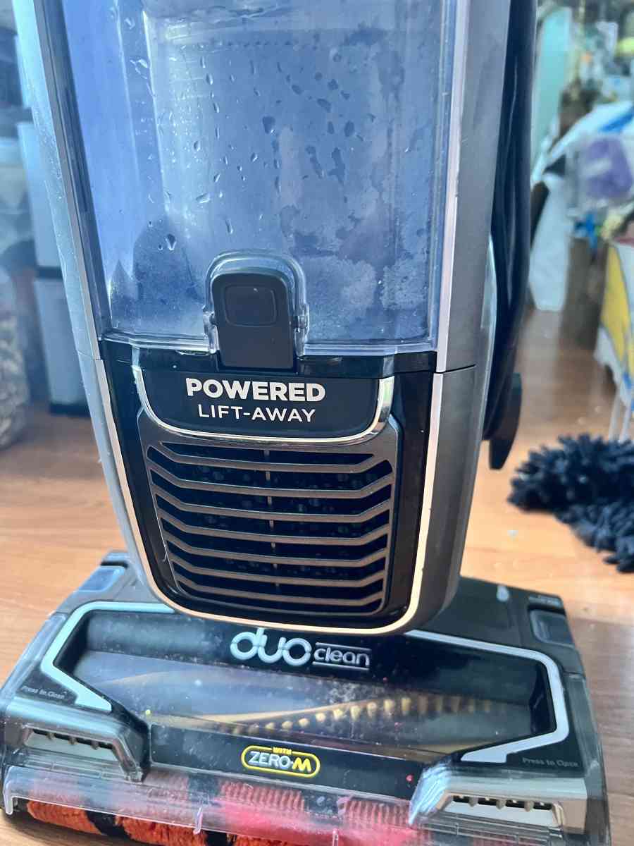 Shock upright vacuum Shock upright vacuum - Bethel, Connecticut - FleaMarketBay