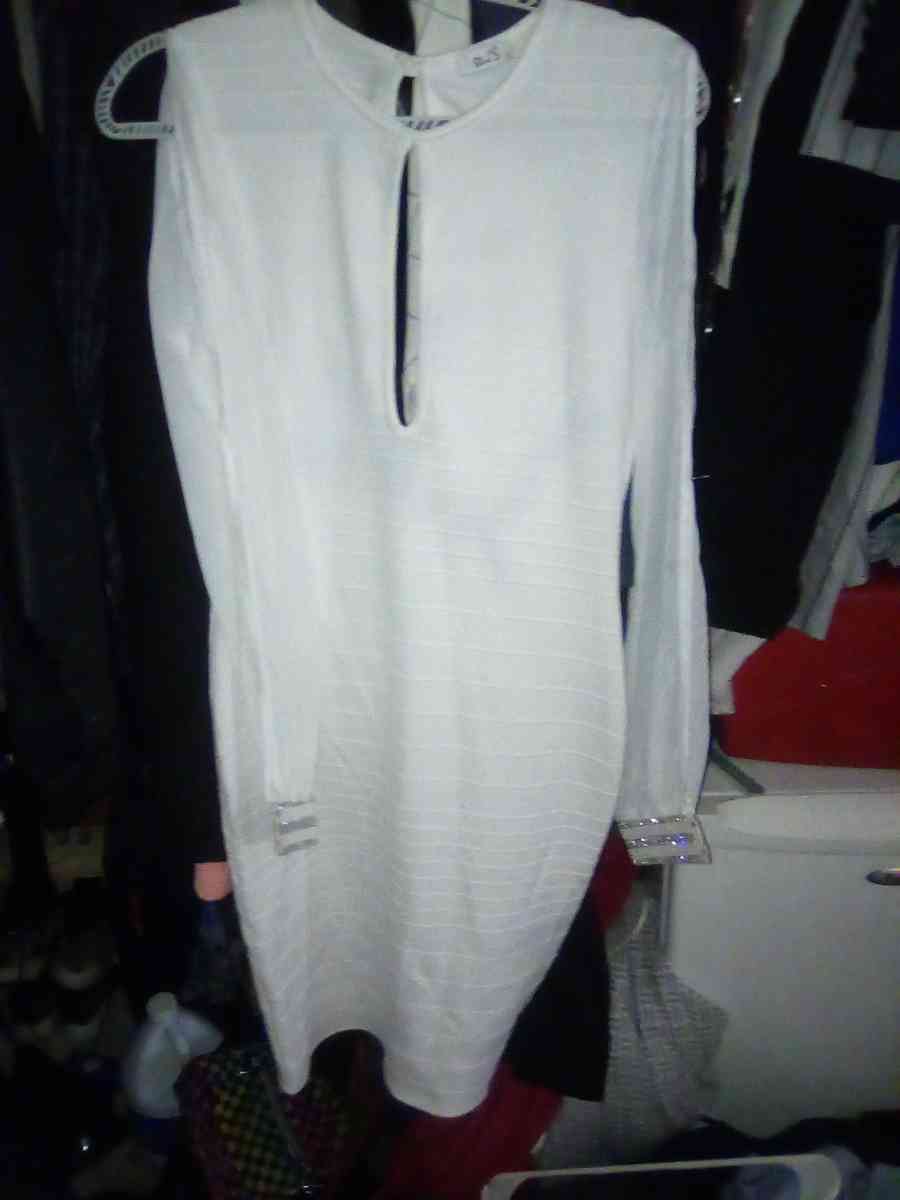 dresses - Carson City, Nevada - FleaMarketBay