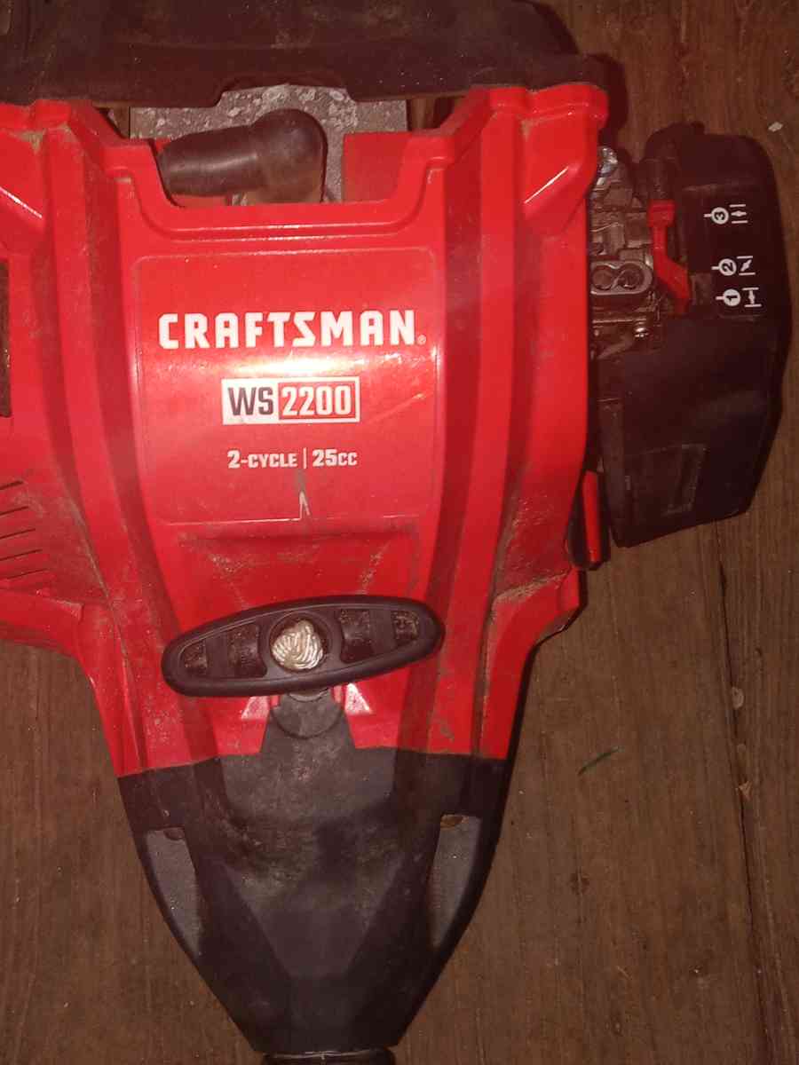 Craftsman ws2200 25cc weed eater - Seneca, South Carolina - FleaMarketBay