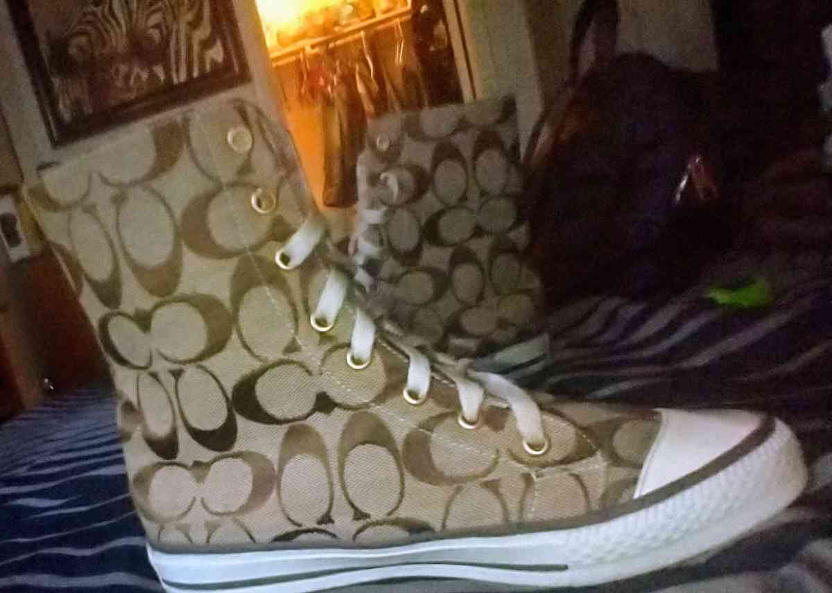 Womans Coach Shoes - North Las Vegas, Nevada - FleaMarketBay