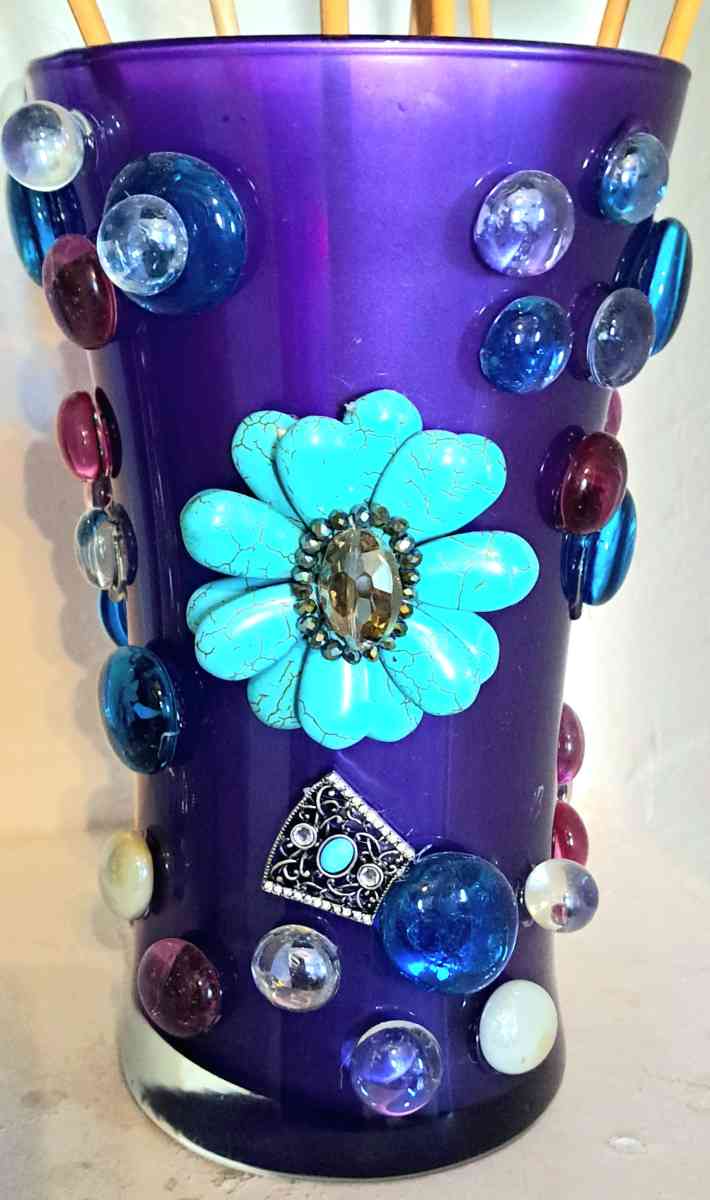 hand crafted vase - Washington, Utah - FleaMarketBay