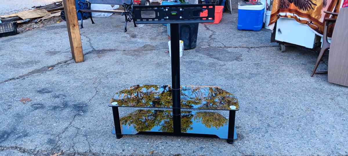 Glass Entertainment Center - Hot Springs Village, Arkansas