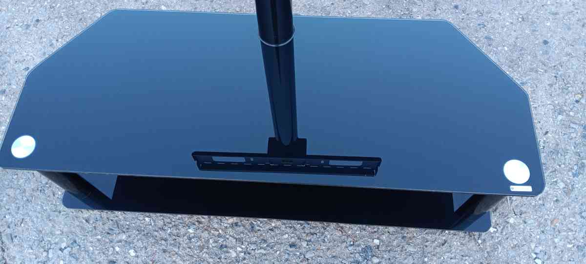 Glass Entertainment Center - Hot Springs Village, Arkansas - FleaMarketBay