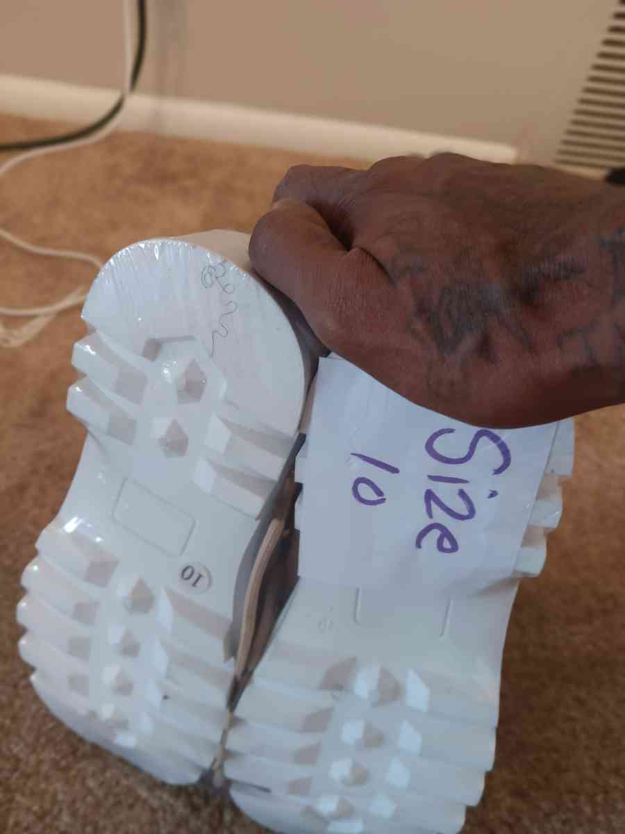 vinyl custom printed womens shoes size 10 - Saint Louis, Missouri - FleaMarketBay