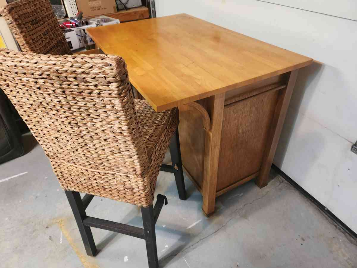 Catskills Craftsman Kitchen Deep Drawer Island With 2 Additi - San Clemente, California - FleaMarketBay