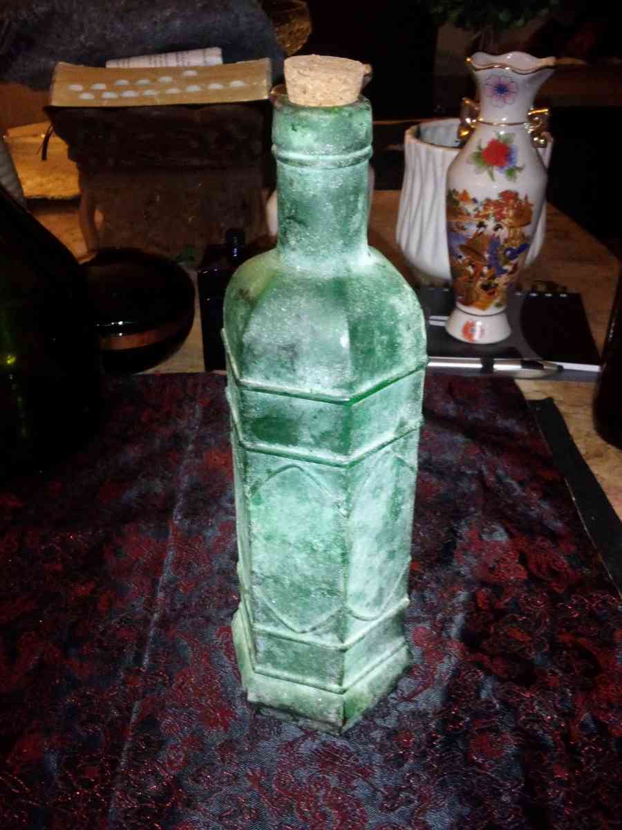 an antique pirate bottle designed in Spain - Benton, Arkansas - FleaMarketBay