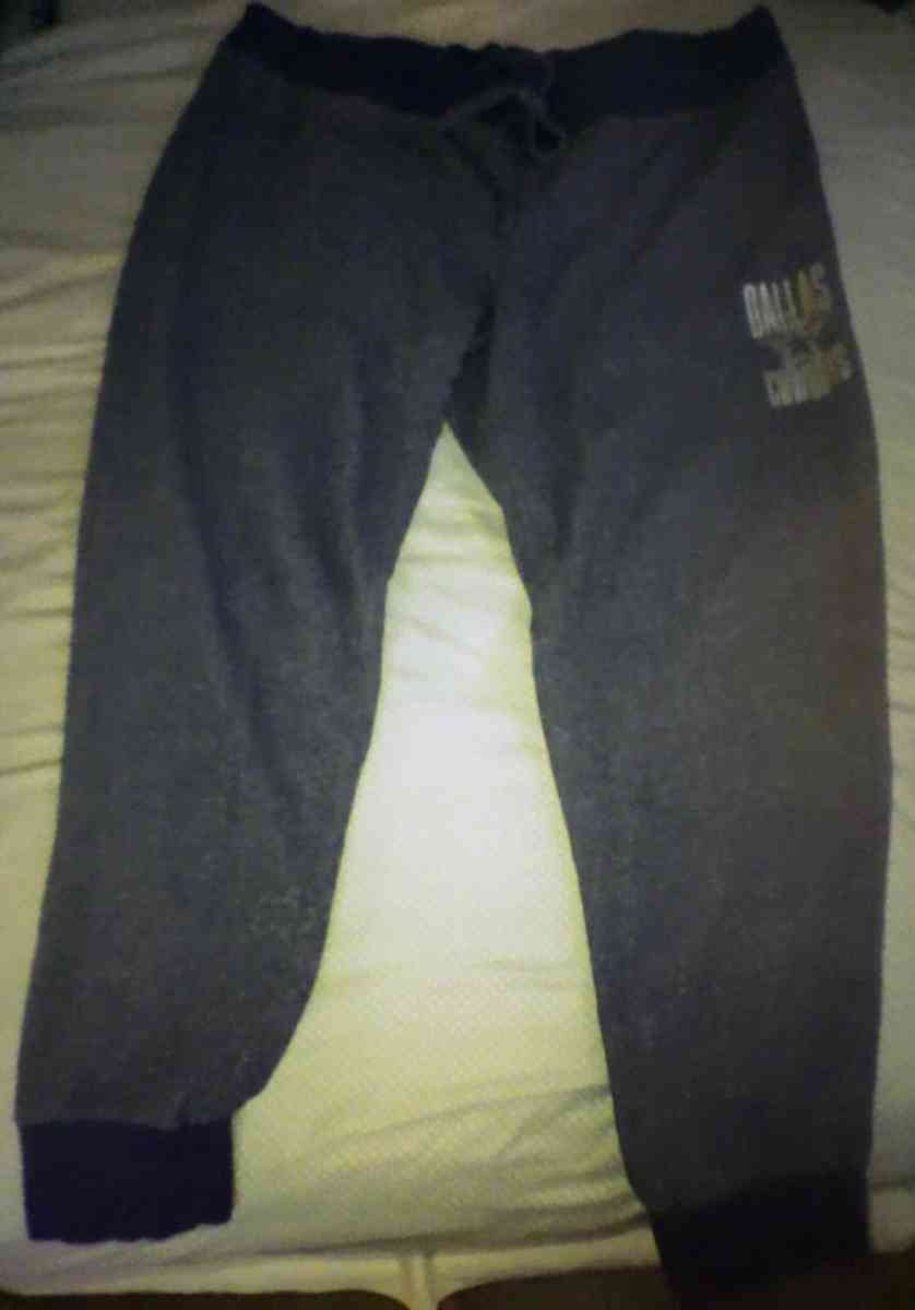 Dallas Cowboys Sweat Suit - North Las Vegas, Nevada - FleaMarketBay