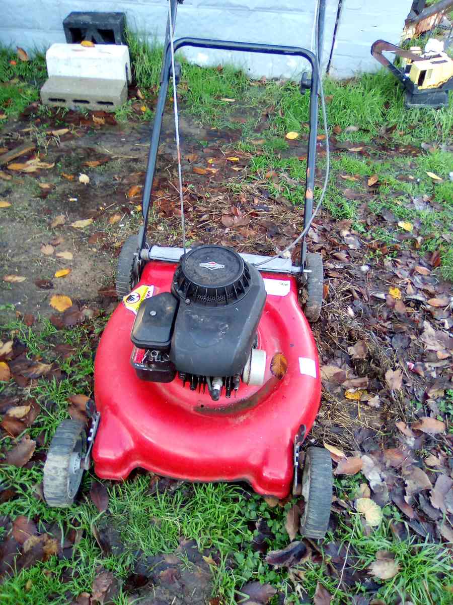lawn mower - Arlington, Texas - FleaMarketBay