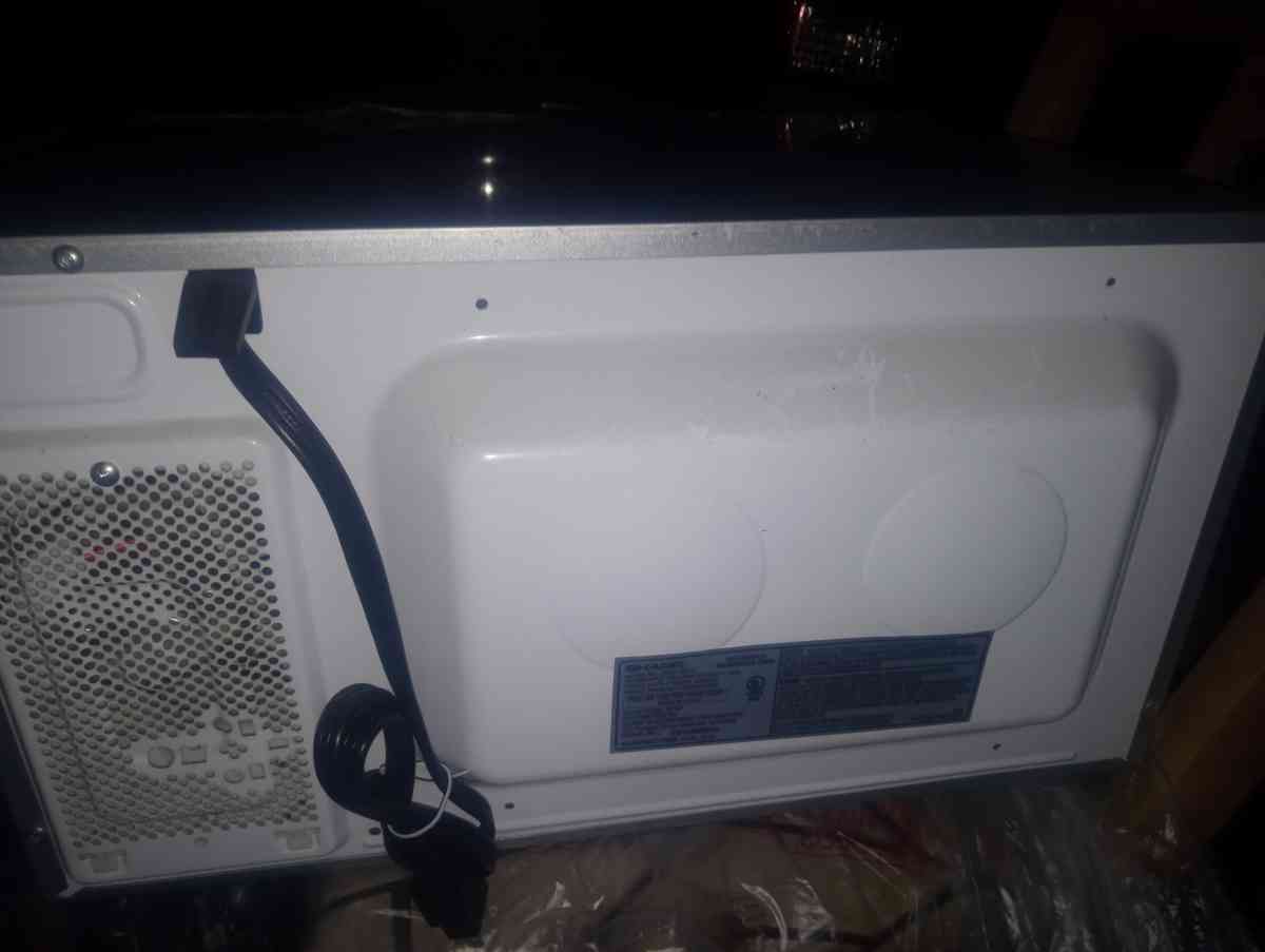 microwave - Pasadena, California - FleaMarketBay