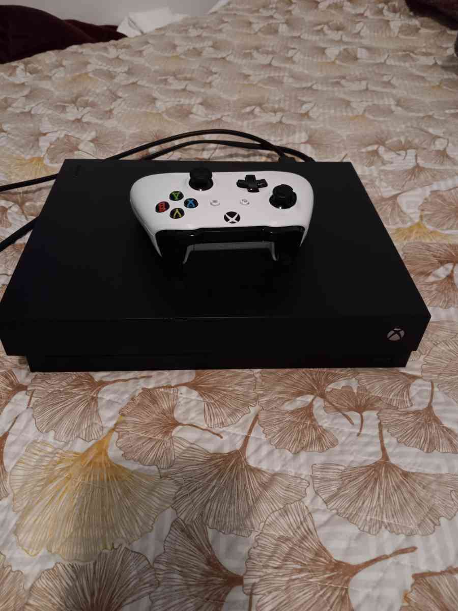 Xbox one x - Memphis, Tennessee