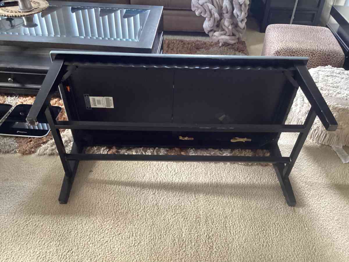 coffee table like very good - Alicia, Arkansas - FleaMarketBay