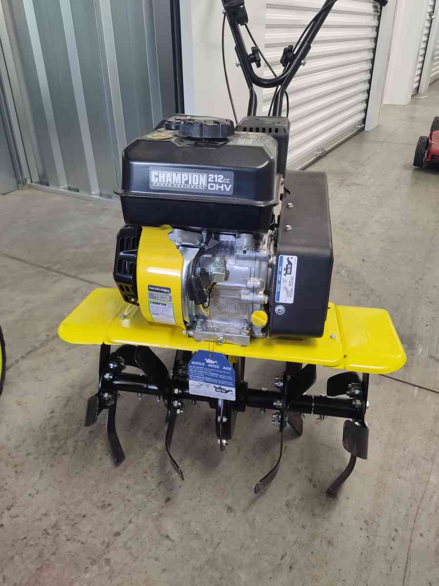 Champion Power Equipment 100379 Front Tine Tiller - Fuquay Varina, North Carolina - FleaMarketBay