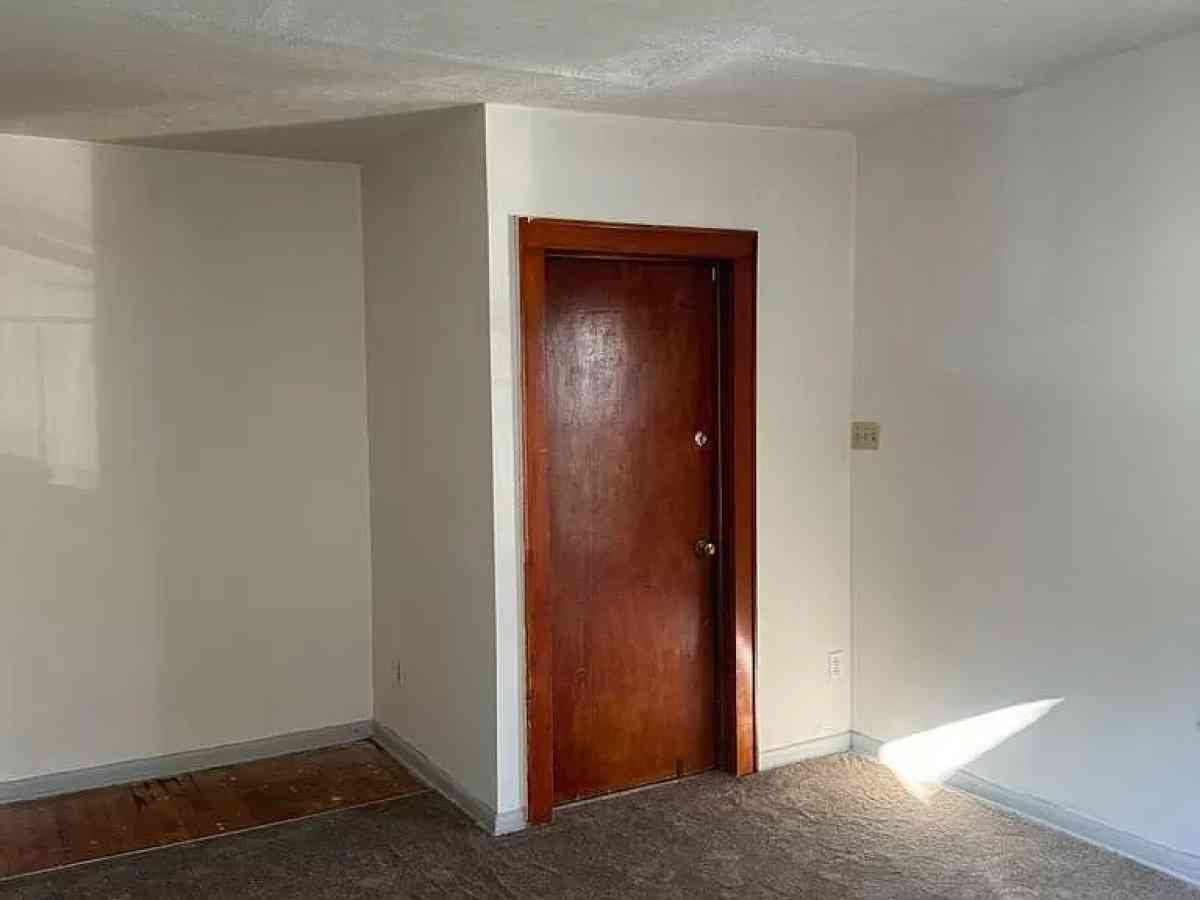 house for rent - Akron, Ohio - FleaMarketBay