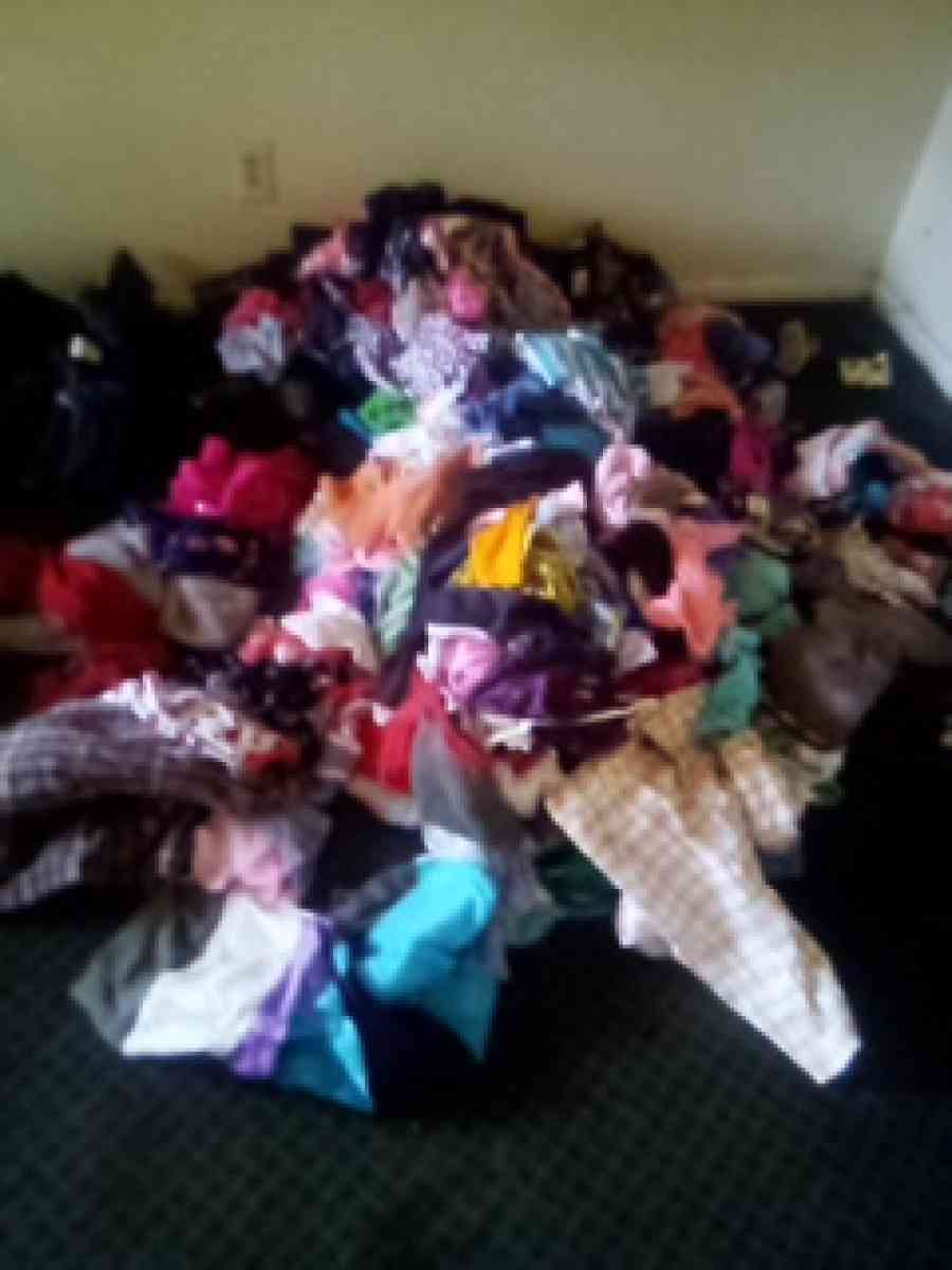 everything yall come on bye only today left - Gulfport, Mississippi - FleaMarketBay