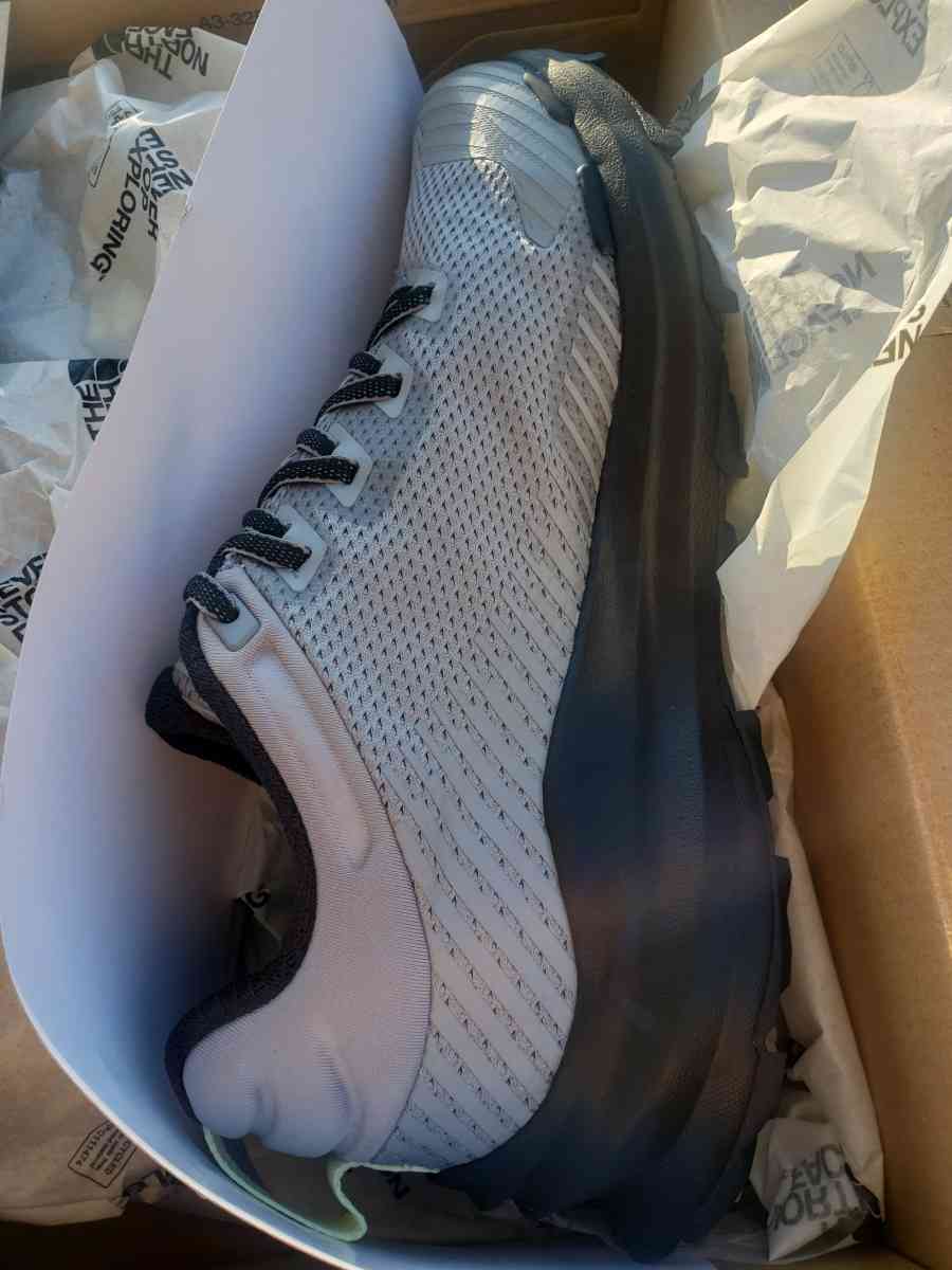 The North Face Womens Vectiv fastpack futurelight shoes 10