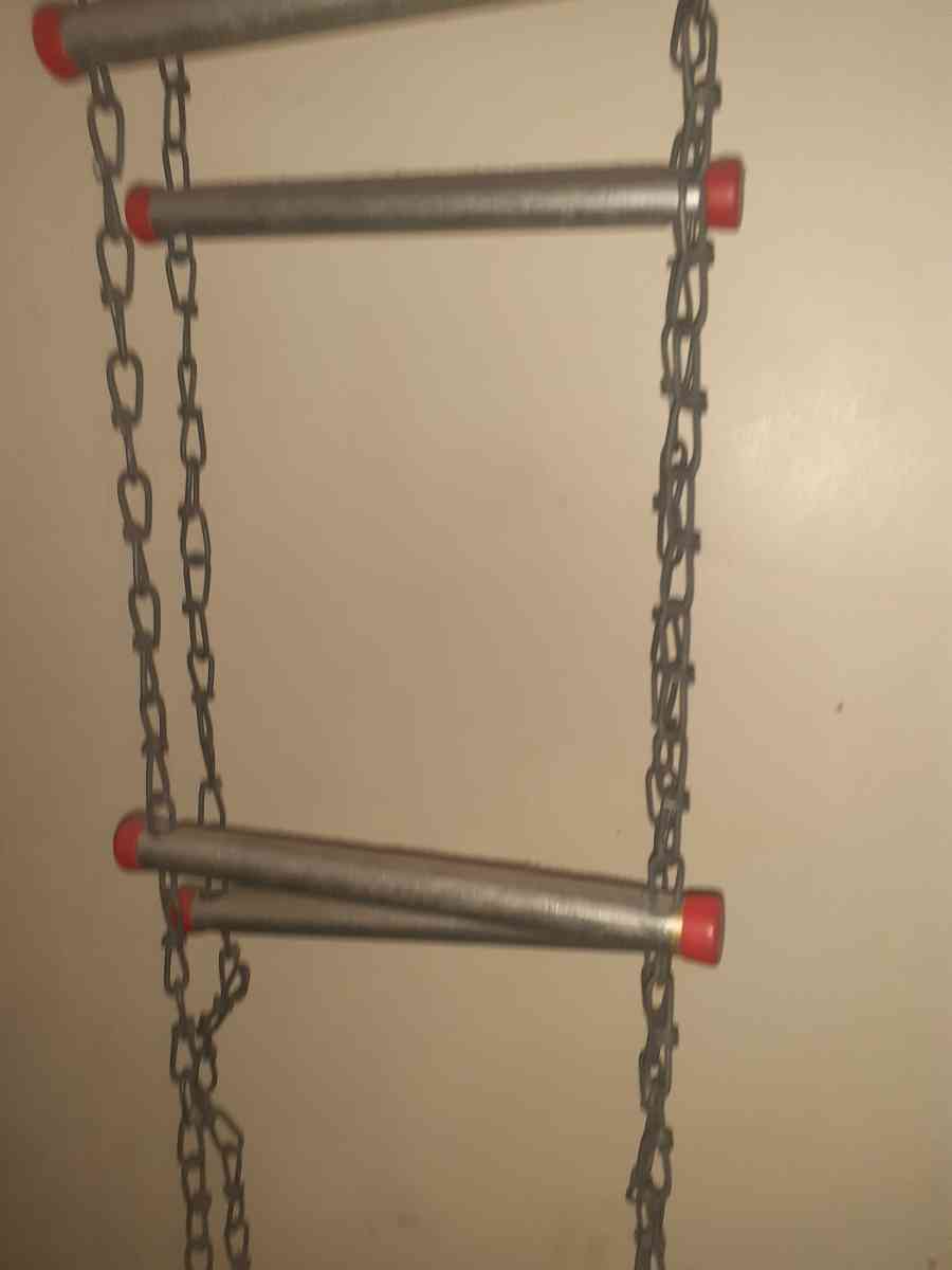 Portable Ladder - Detroit, Michigan - FleaMarketBay