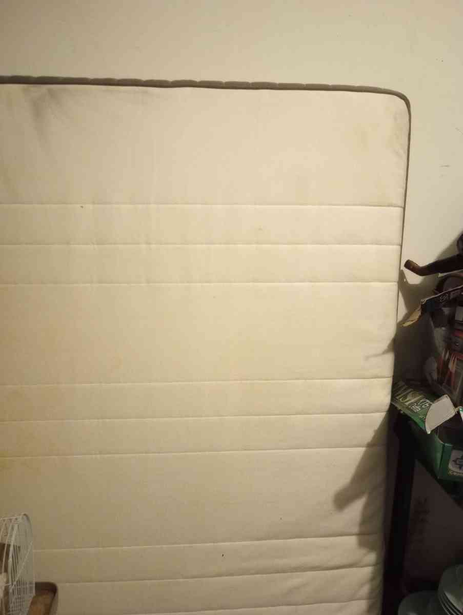 mattress king size - Alicia, Arkansas - FleaMarketBay