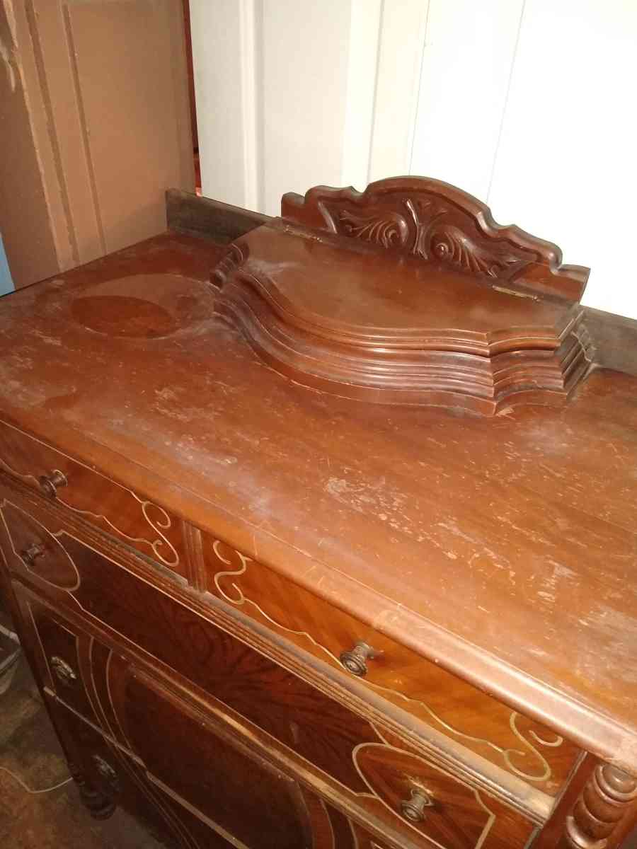 chest - Fairfield, Ohio - FleaMarketBay