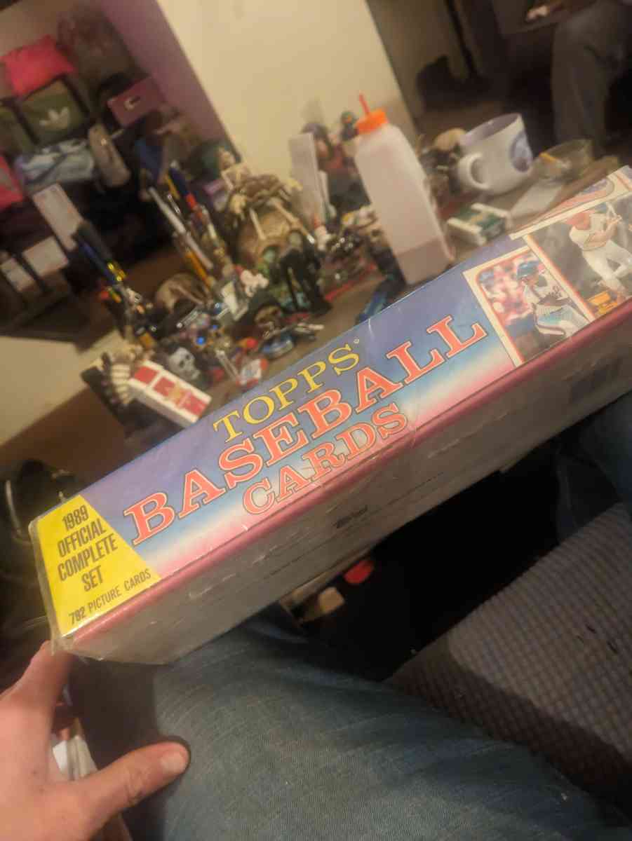 1989 Topps Baseball Complete Set - Mentor, Ohio - FleaMarketBay