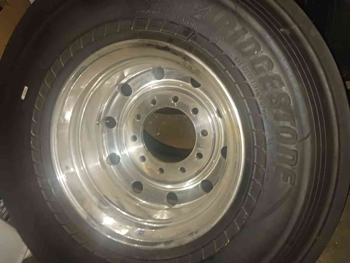 used semi tires - Frankfort, Indiana