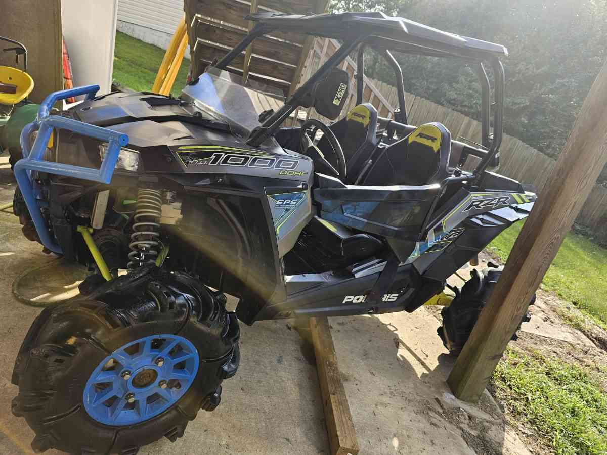 2017 Polaris rzr1000 xp eps low miles - Acworth, Georgia