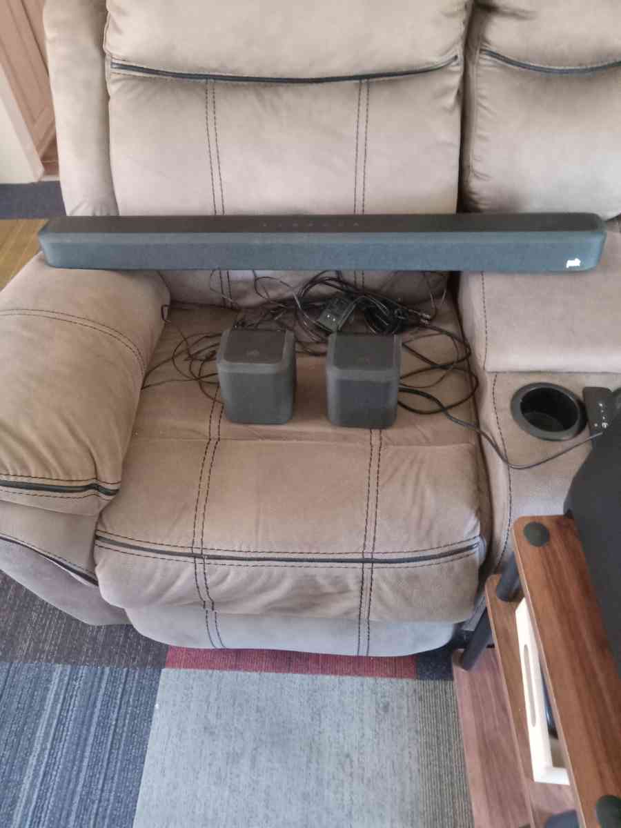 viso 43 inch surround sound - Belleview, Florida - FleaMarketBay