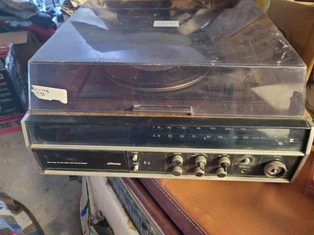 vintage turn table - Ault, Colorado - FleaMarketBay