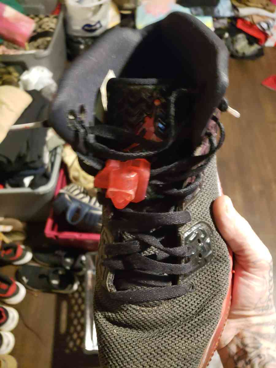 spike Lee Jordans 10 5 mens - Dayton, Ohio - FleaMarketBay