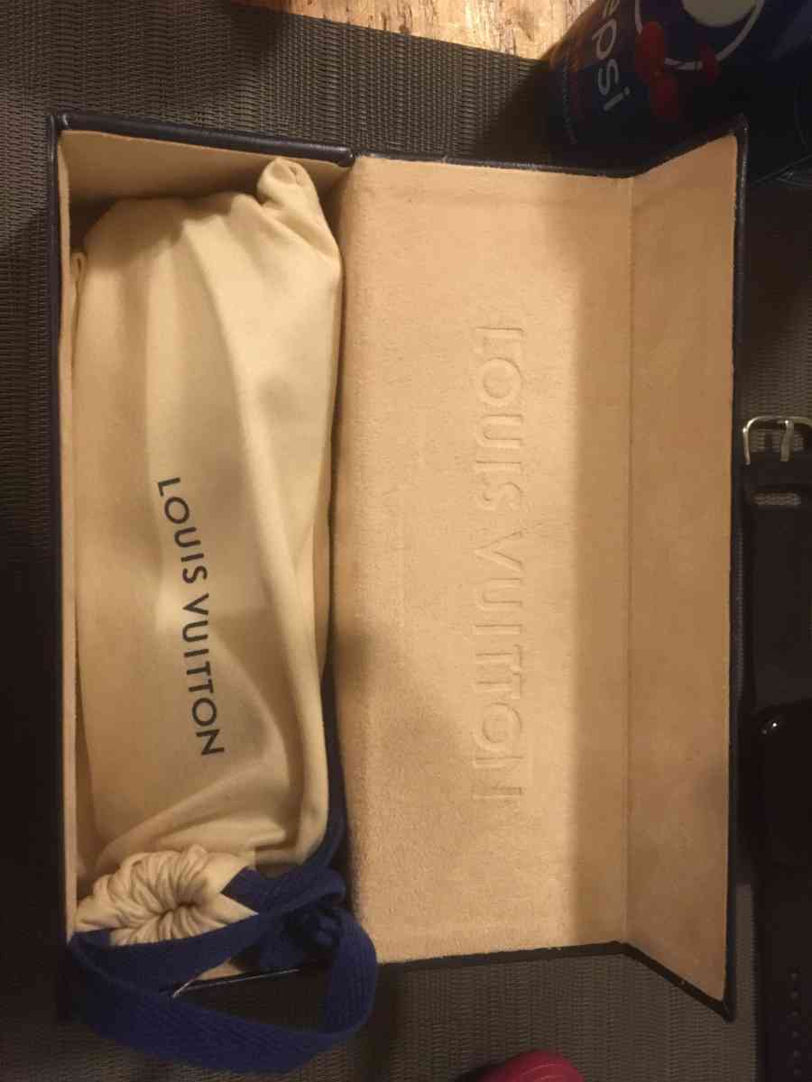 Louis Vuitton sunglasses - Buffalo, New York - FleaMarketBay