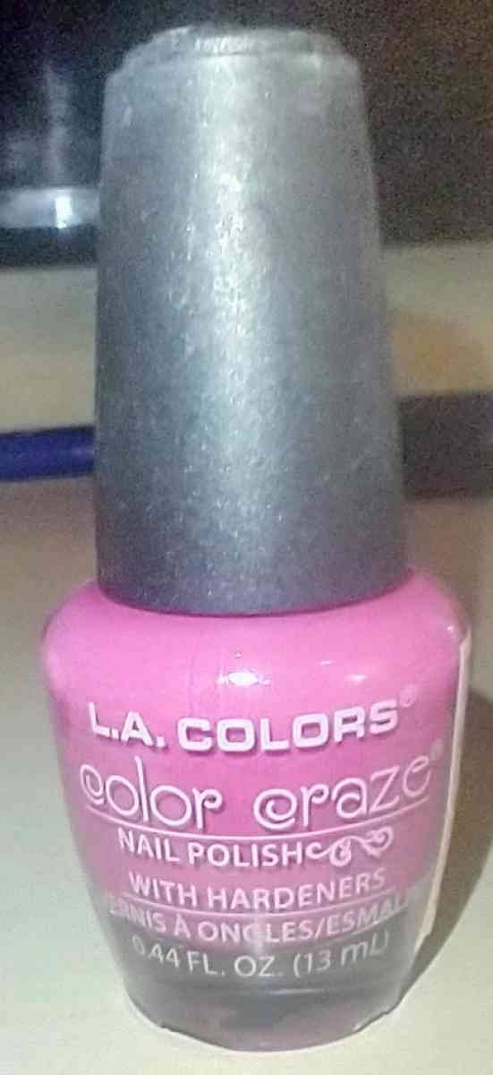 Nail Polish - North Las Vegas, Nevada - FleaMarketBay