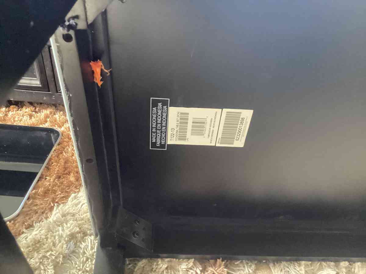 coffee table like very good - Alicia, Arkansas - FleaMarketBay