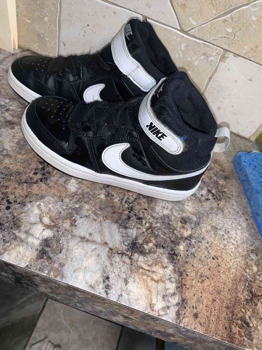 Nike Kids Court Borough 2 High Top Sneaker 13C - Lincolnton, North Carolina - FleaMarketBay