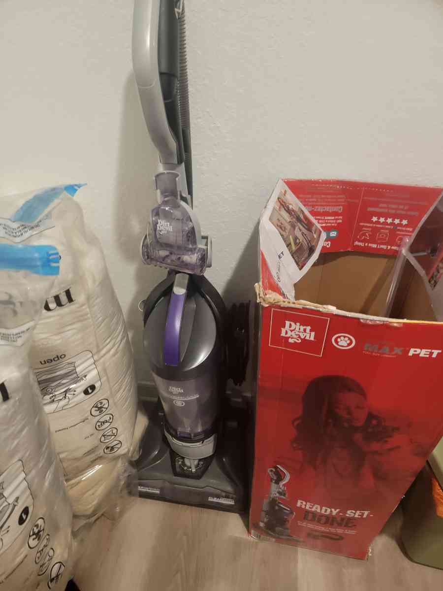 first devil vaccum - Pembroke Pines, Florida