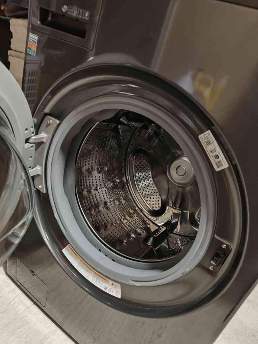 Stack Washer dryer Combo - Stroudsburg, Pennsylvania - FleaMarketBay