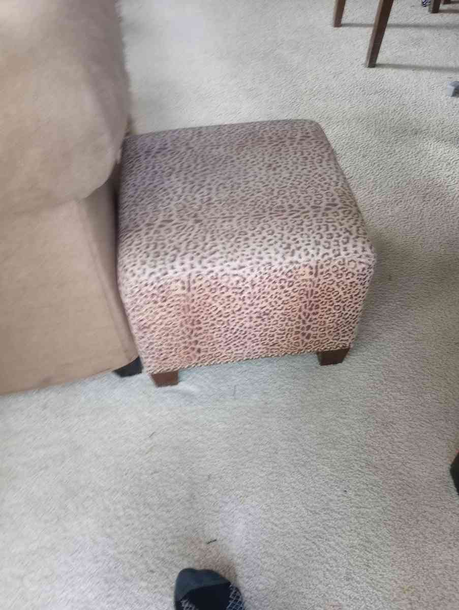 table like new - Alicia, Arkansas