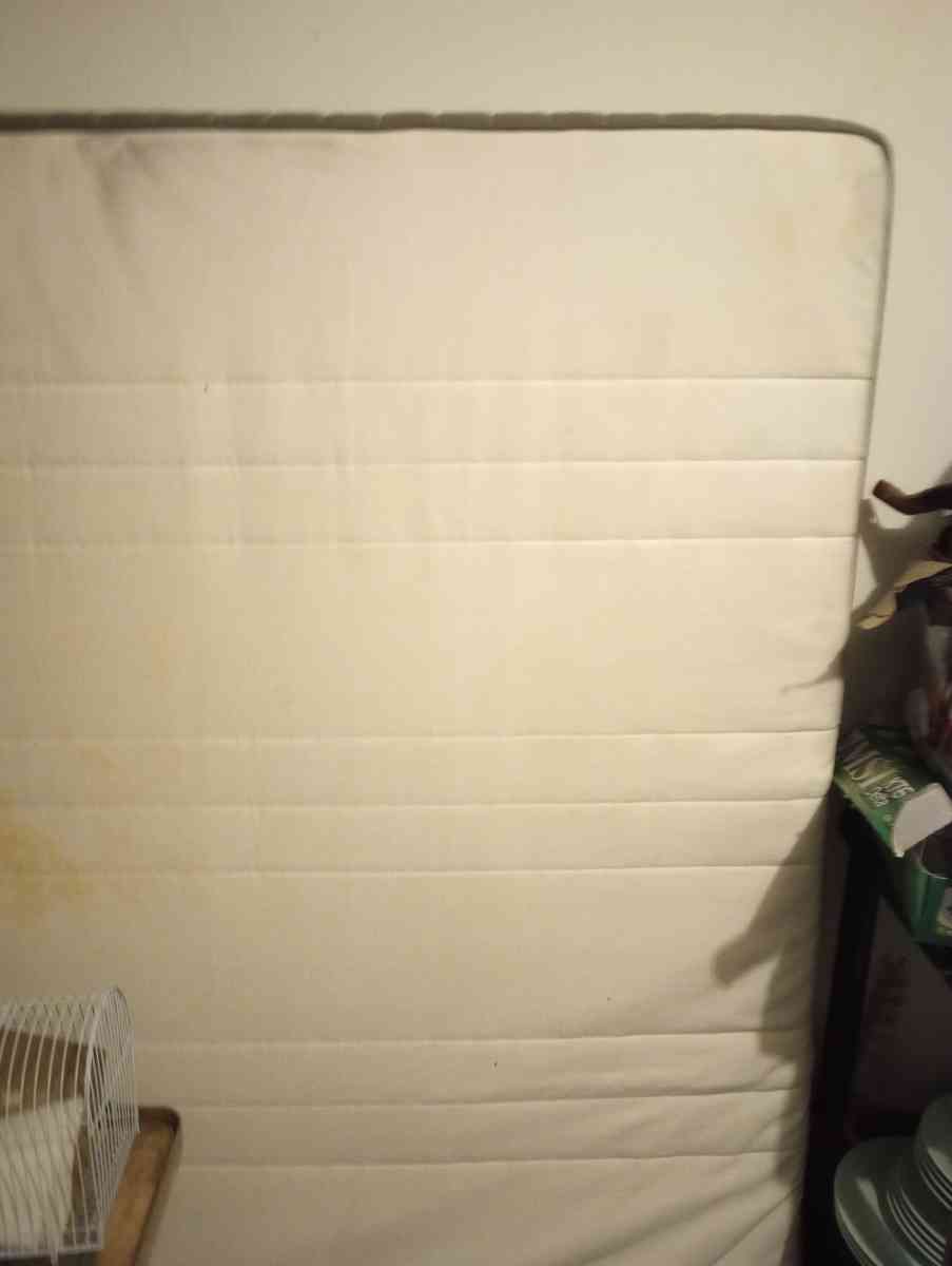 mattress king size - Alicia, Arkansas - FleaMarketBay