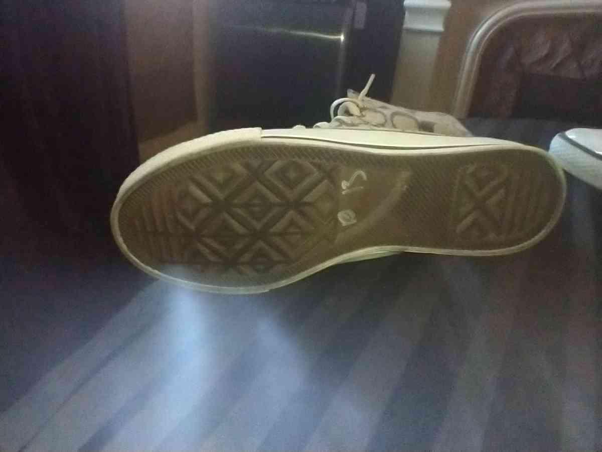 Womans Coach Shoes - North Las Vegas, Nevada - FleaMarketBay