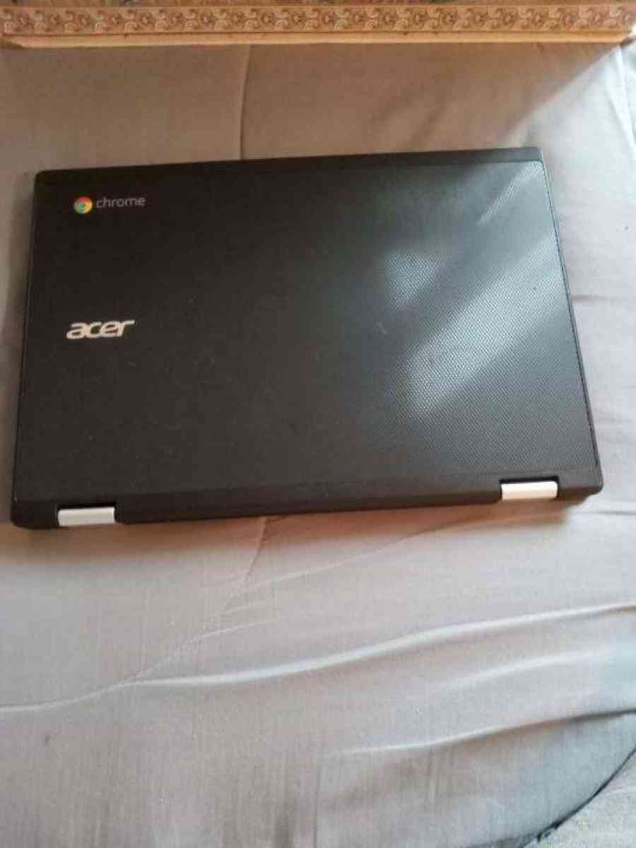 Chromebook Acer Laptop with Charging Cable Cord - Los Angeles, California - FleaMarketBay