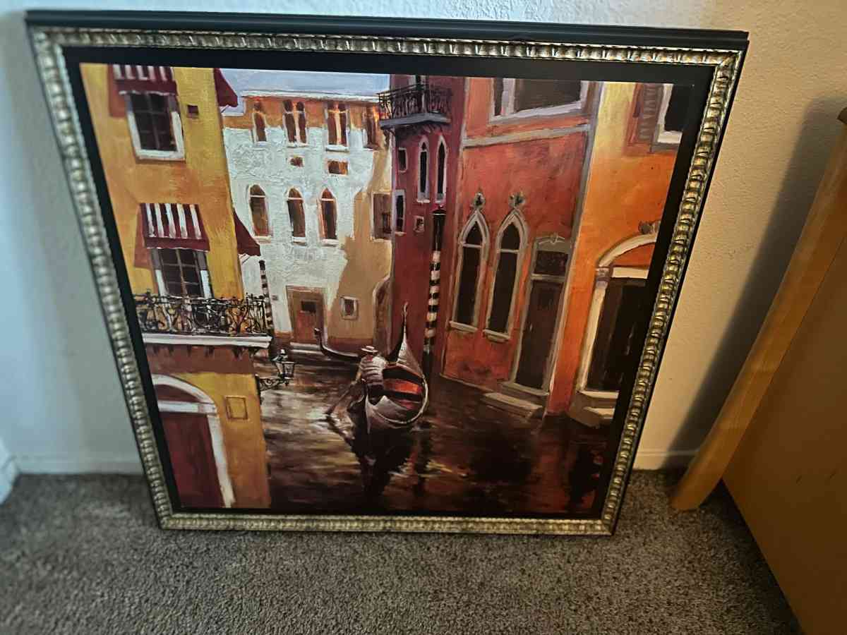 Dressers - Fresno, California - FleaMarketBay