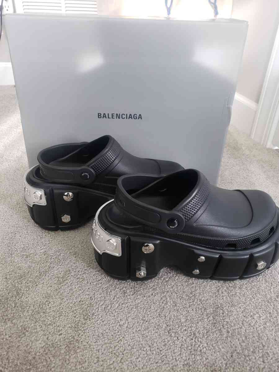 Balenciaga Hardcrocs Mule - Minneapolis, Minnesota - FleaMarketBay