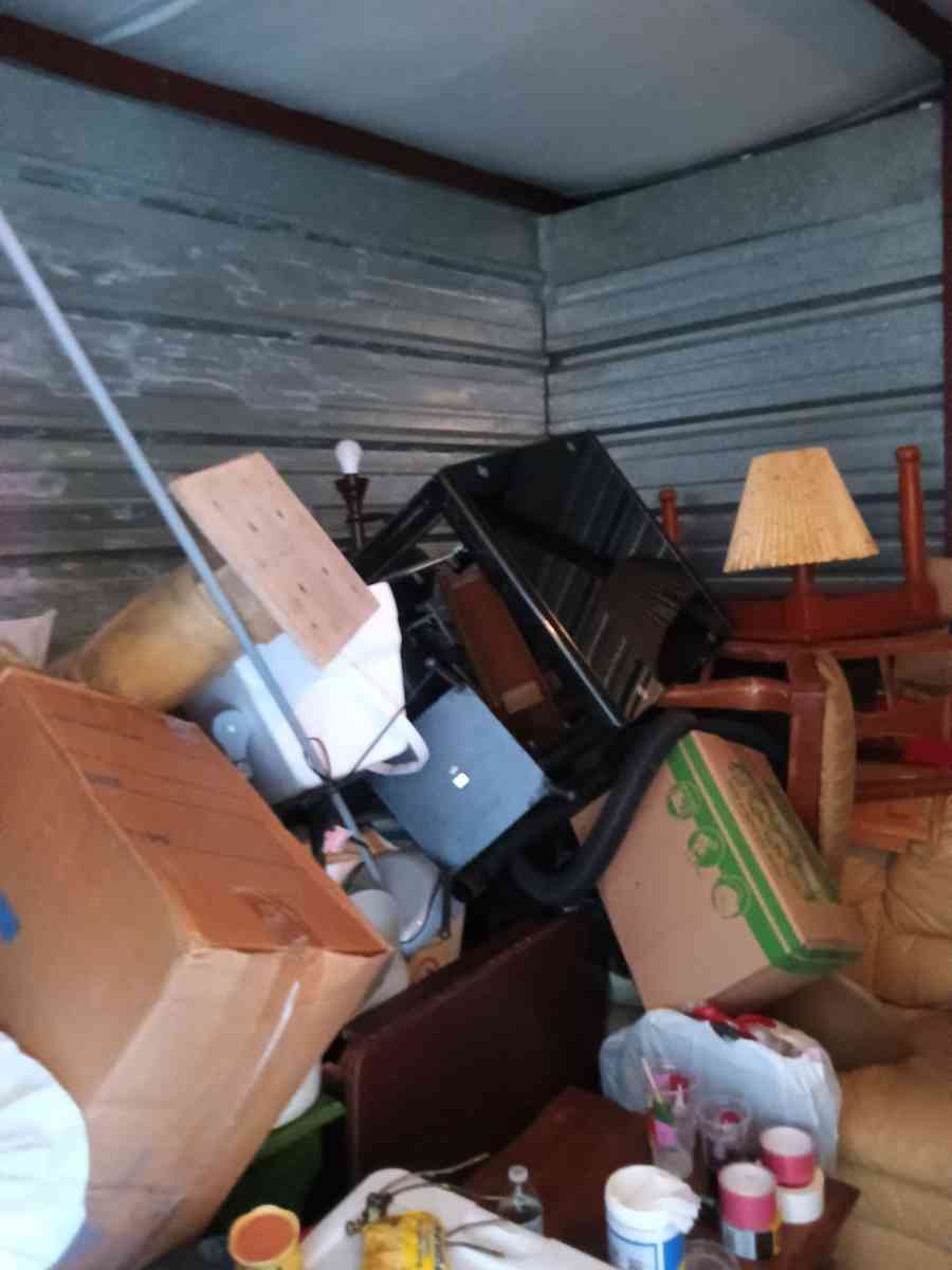 contents of a storage unit - Biloxi, Mississippi - FleaMarketBay