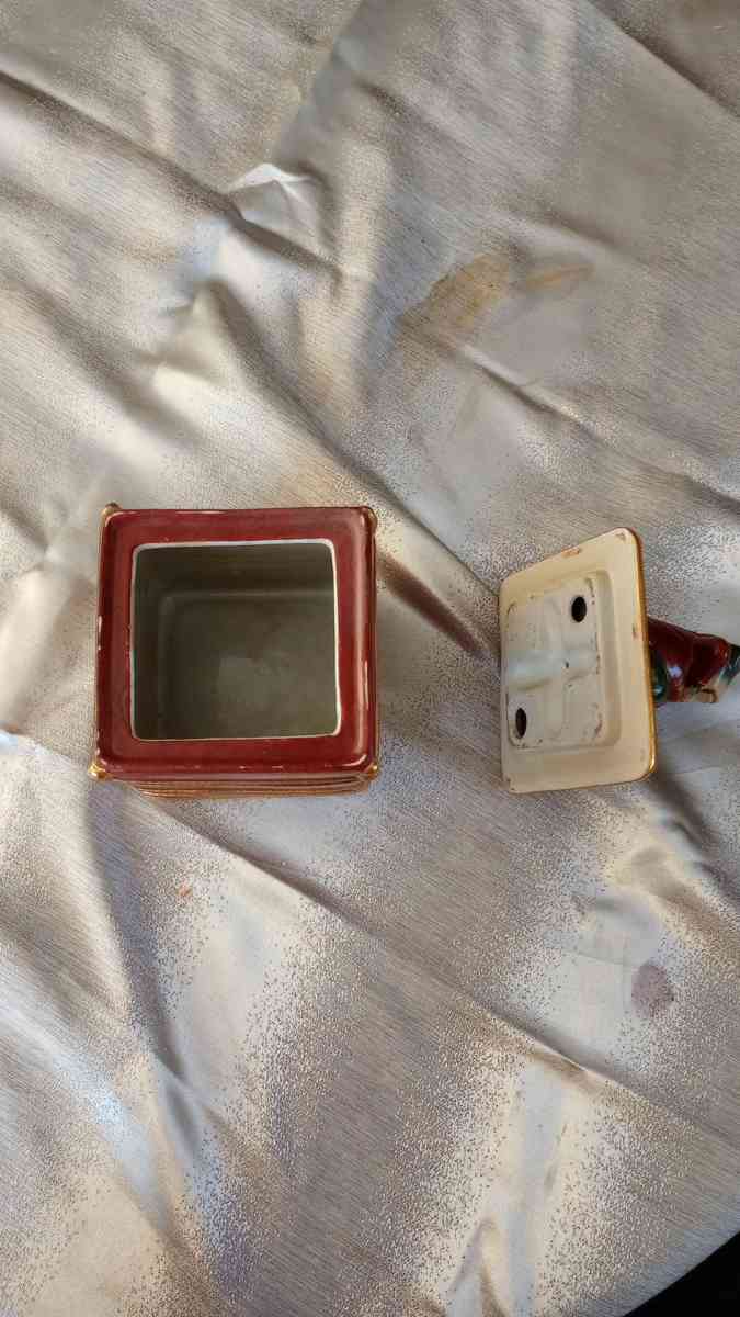 Ceramic Decorative Canister With Frog On top - Hollywood, Florida - FleaMarketBay