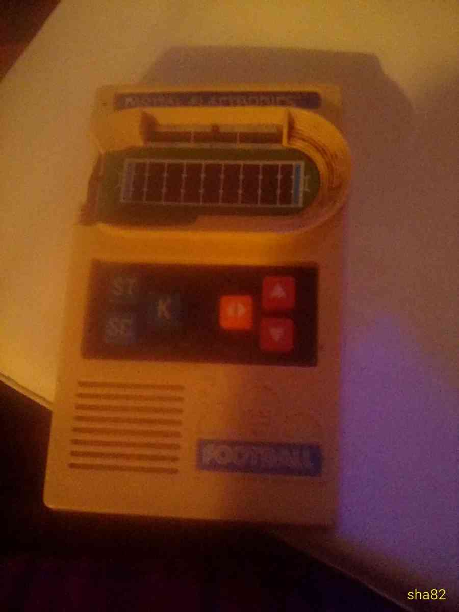 mattel electronic old school football game - Lawton, Oklahoma