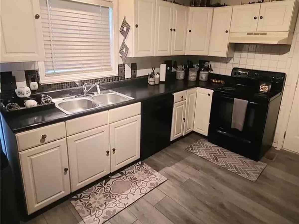 house for rent - Dayton, Ohio - FleaMarketBay